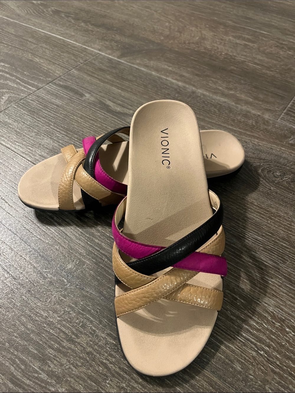 Vionic Women's Beige Black & Fuchsia Strappy Slide Mules